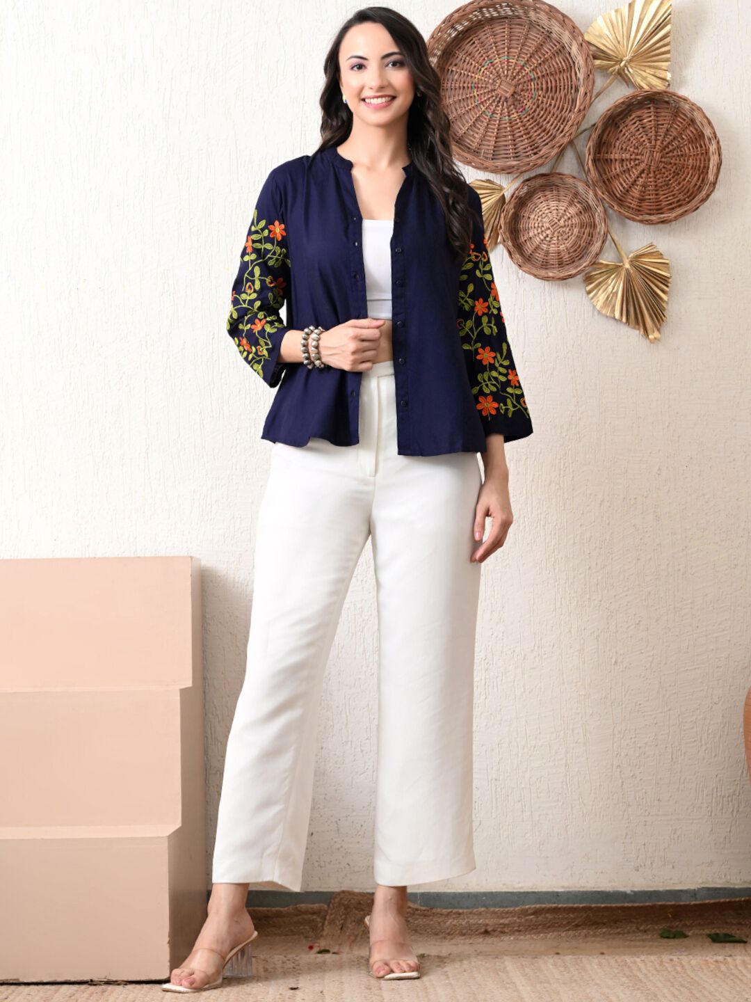 Women's Tunic with Mandarin Collar and Floral Embroidery