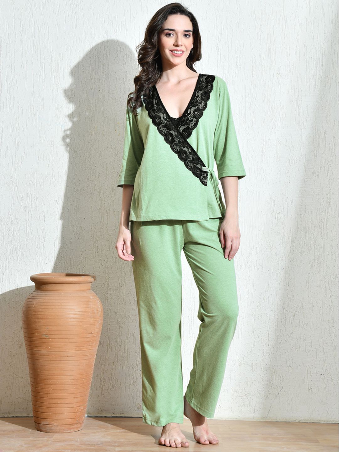 Elegant Lace Trim Jersey Nightwear Set for Women