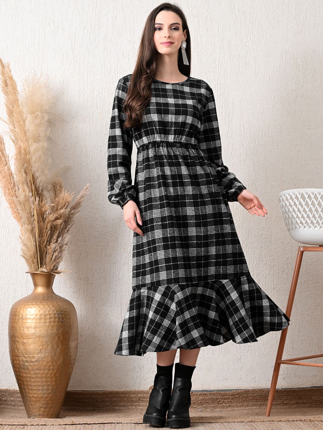 Pre-Winter Checked Balloon Sleeve Dress for Women