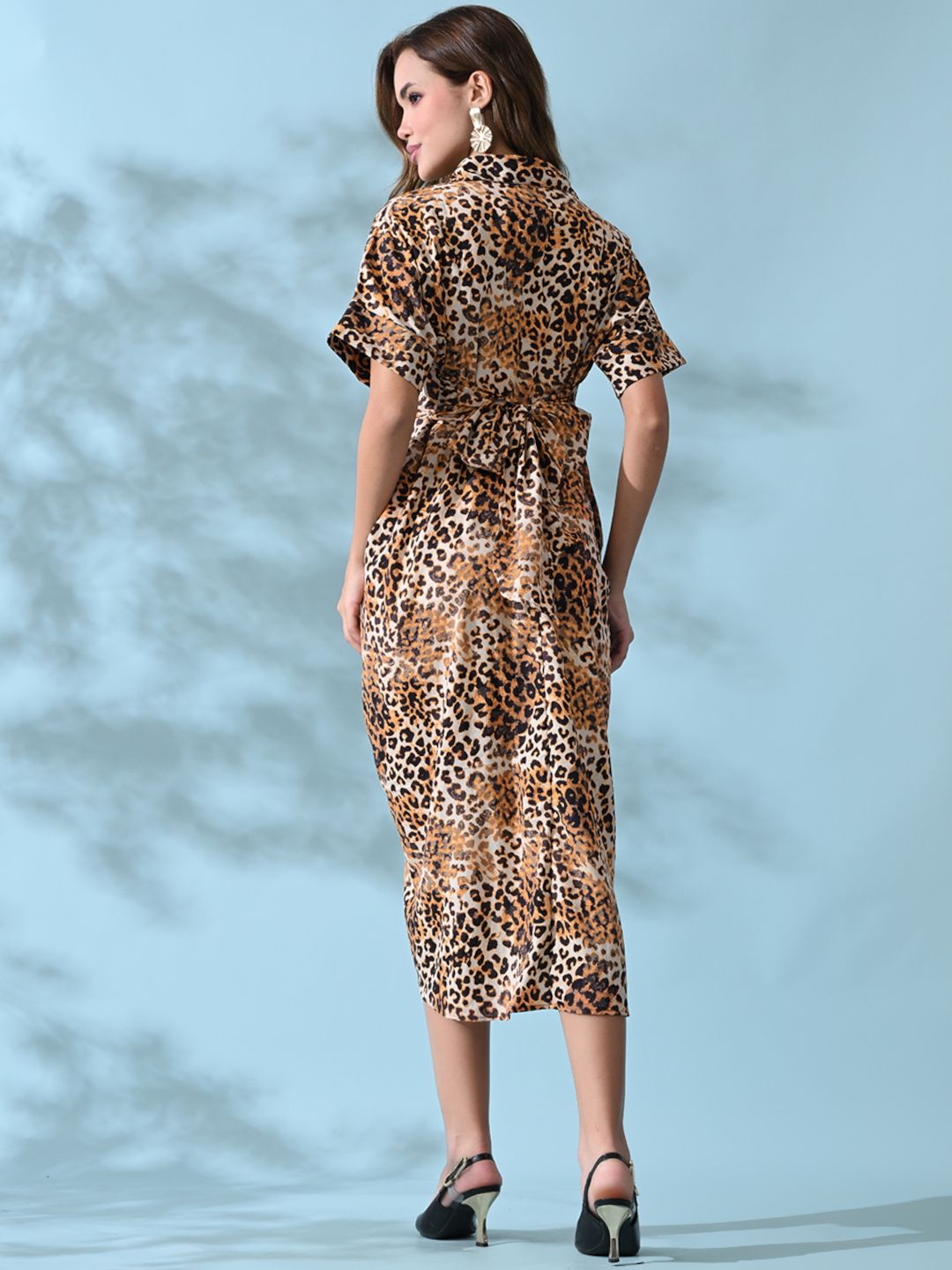 Elegant Belted Shirt Dress with Draped Detailing