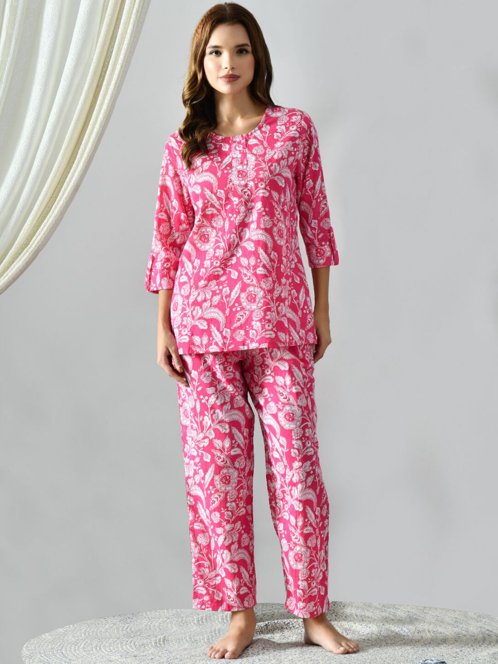 Comfortable Pink Cotton Sleepwear Set for Women
