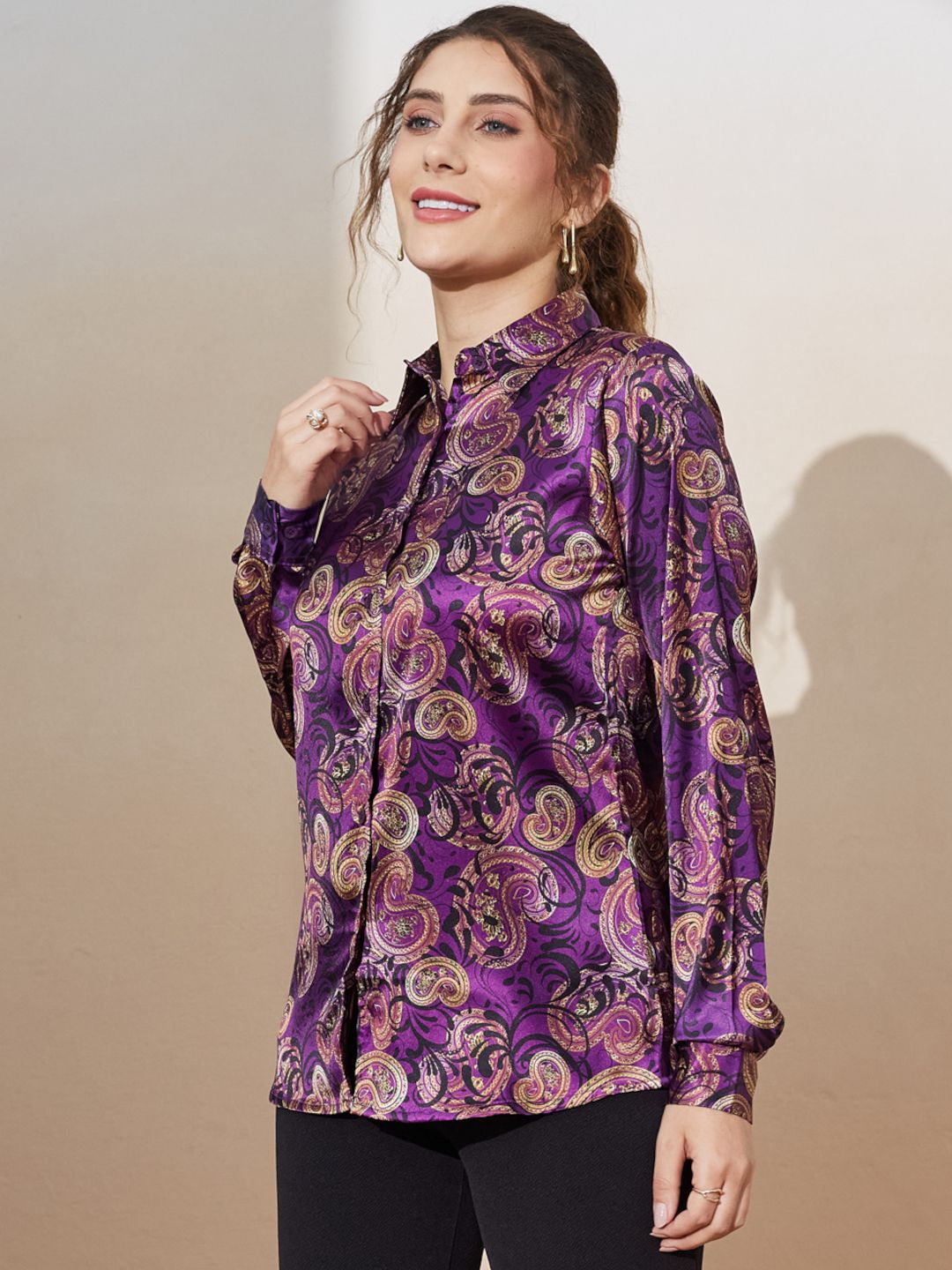 Chic Satin Shirt with Printed Design